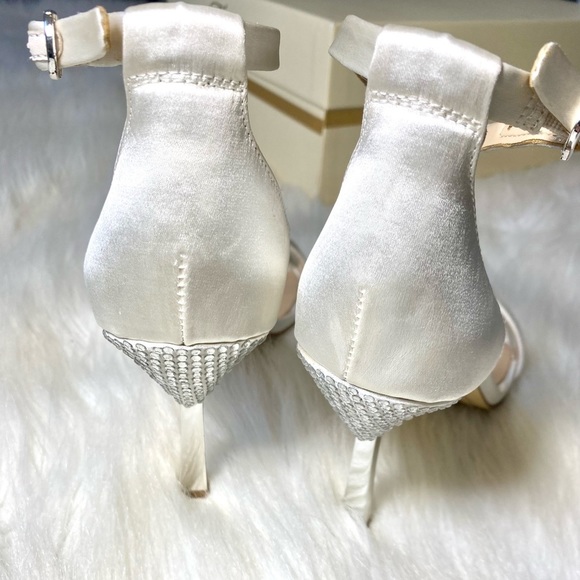 Vince Camuto Heels Wedding Diamond Embellished Ankle Strap Satin Formal Open Toe - Picture 10 of 12